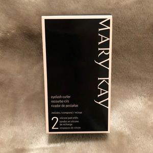 MARY KAY EYELASH CURLER